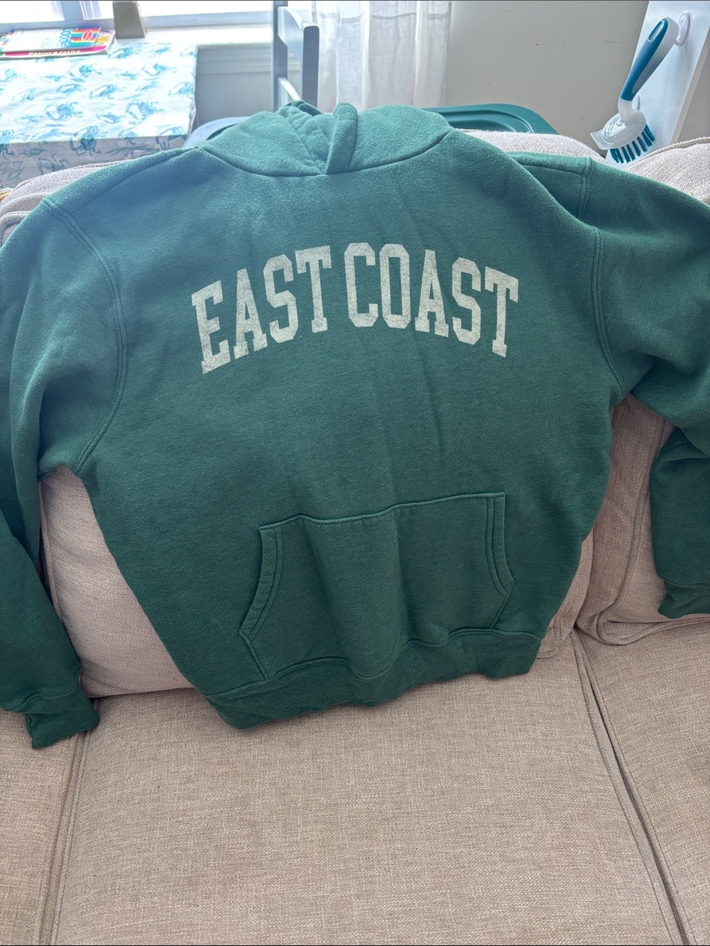 New without tags never worn washed once Green "EAST COAST" Pullover Hoodie small